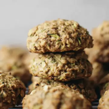 Healthy Zucchini Oatmeal Cookies