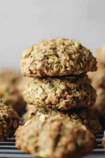 Healthy Zucchini Oatmeal Cookies