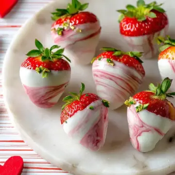 Marble Dipped Strawberries