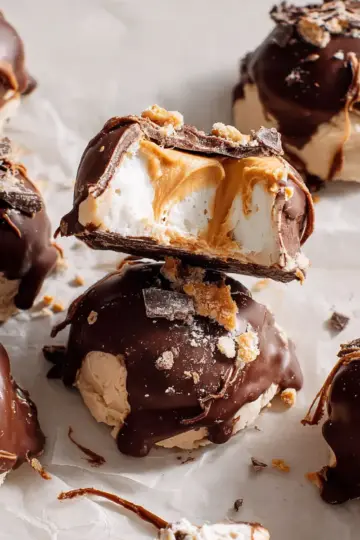 Peanut Butter Frozen Yogurt Bites (with Greek Yogurt + Chocolate)