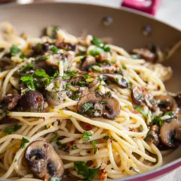 Mushroom and Garlic Spaghetti Dinner