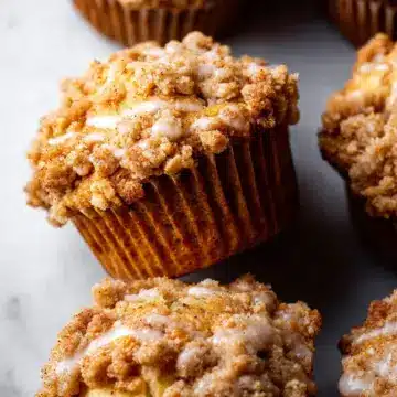 Apple Cinnamon Crumb Muffins
