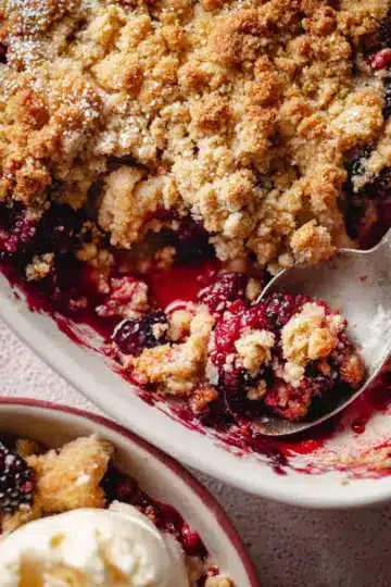 Apple Blackberry Crumble
