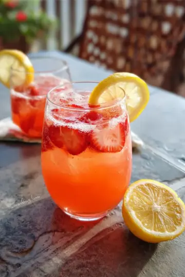 Peach Strawberry Lemonade