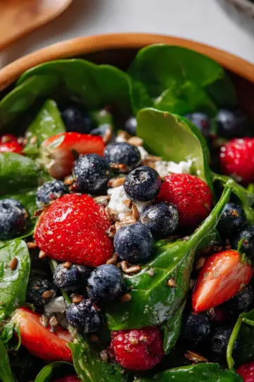Berry Spinach Salad